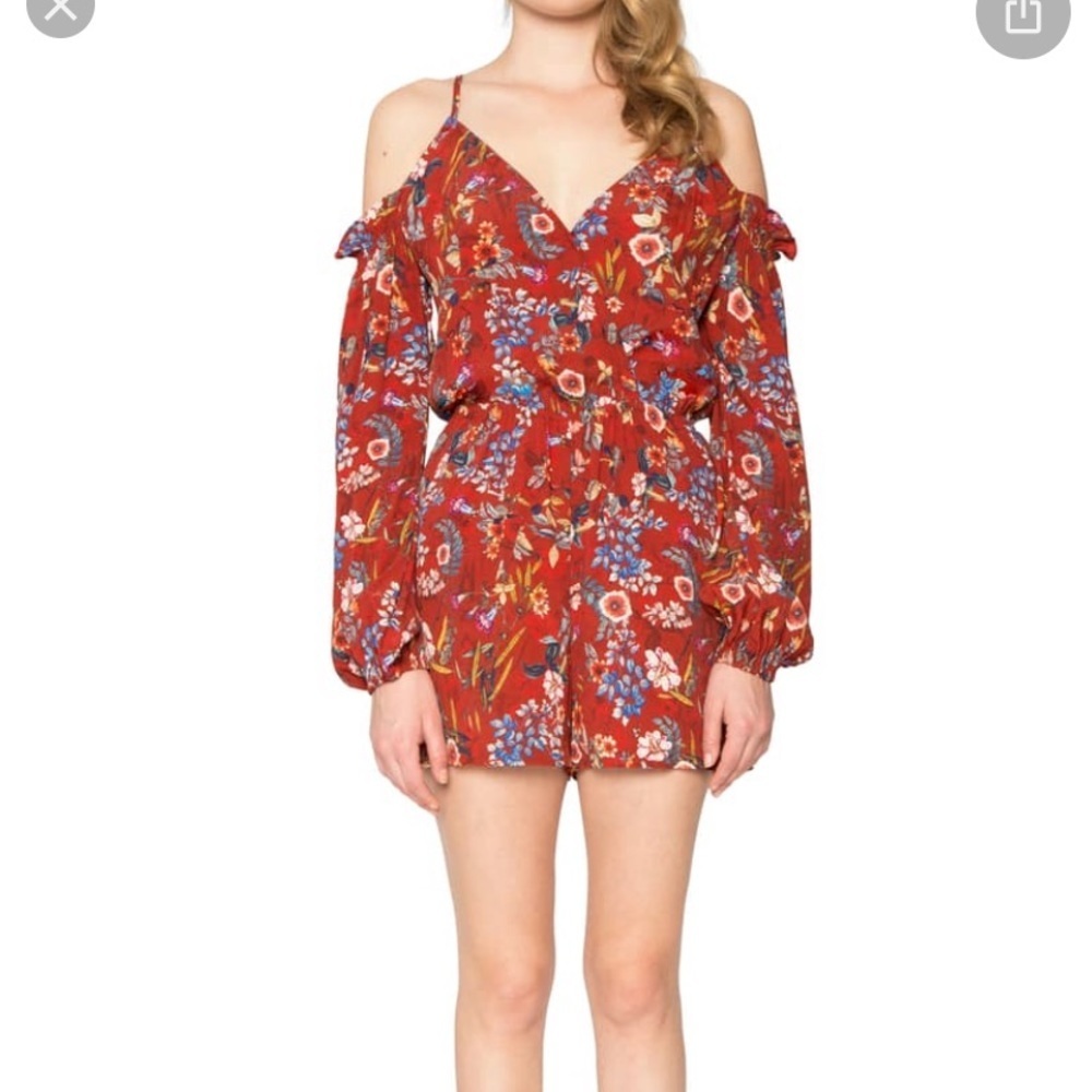 Boho Floral Romper Willow & Clay Cold Shoulder Red Long Sleeve Size Medium New